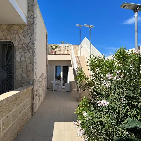 Bi Locale In * Marina di Mancaversa